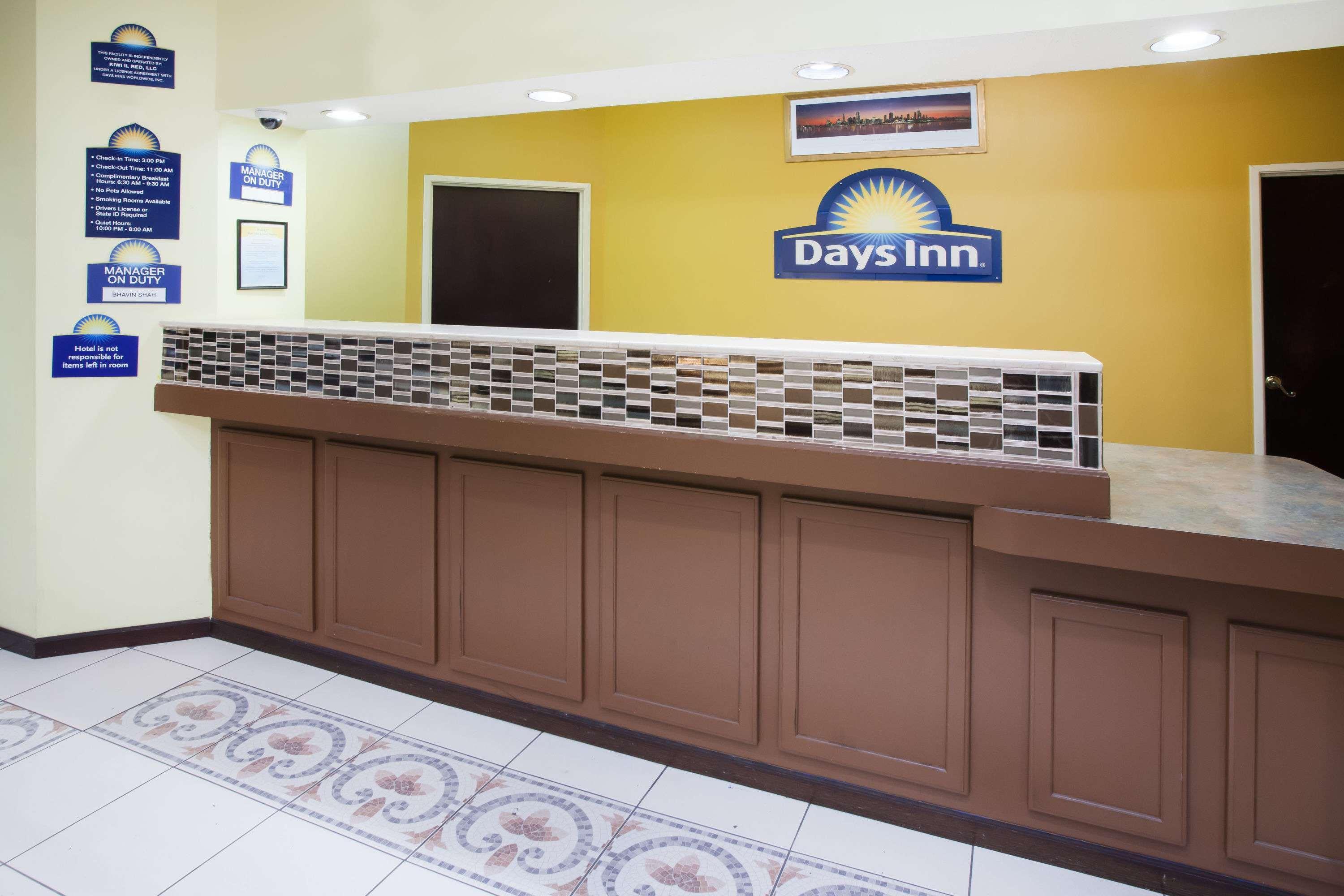 Days Inn Harvey Il Exterior foto